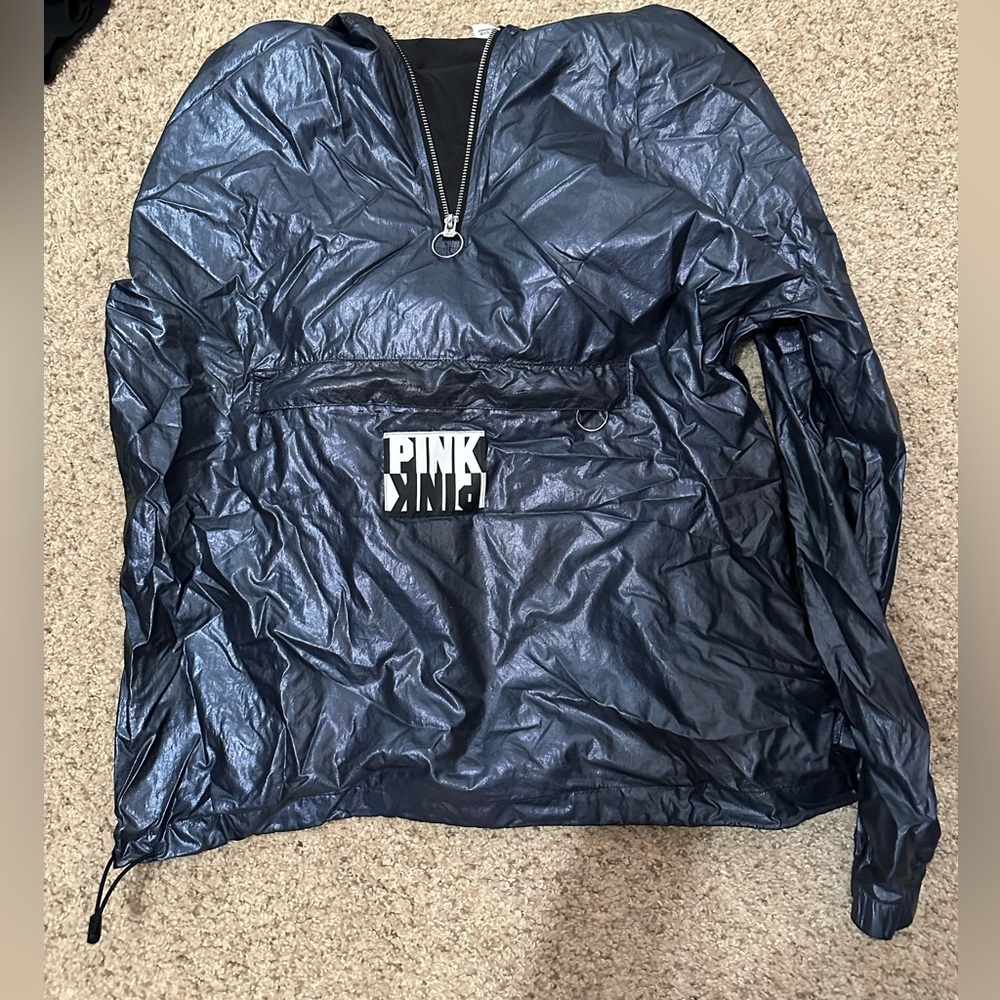 Blue wind breaker